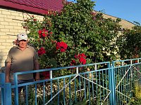 Оазис в Новоалександровке: как один садовод дарит красоту целому селу