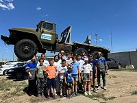 Юные жители Александров Гая познакомились с работой водителей и механиков автоколонны №5