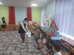 Александровогайские школьники провели экологическую акцию