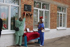 В Приузенске увековечили память героев СВО Бахтигереева Армана и Котова Александра