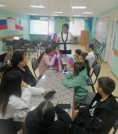 В Александров Гае специалисты КЦСОН провели тематическую встречу для детей «Наш дом – Россия» 