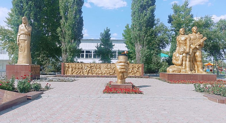Мемориальному комплексу «Вечный огонь» в Александров Гае необходима срочная реставрация