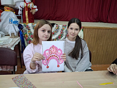 Камышковские школьники открыли секреты старинного головного убора