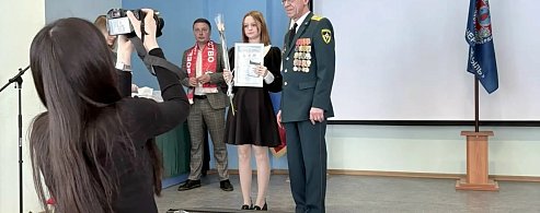 Среди победителей областного конкурса «И помнит мир спасённый» ученики камышковской школы 