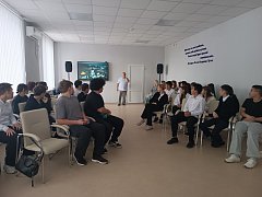 Живая нить поколений: школьники Александрово-Гайского района встретились с героями СВО