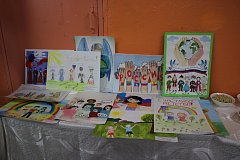 Финал проекта «Слышим каждого»: в Александрово-Гайском районе прошел фестиваль, объединивший поэзию, фольклор и семейное творчество