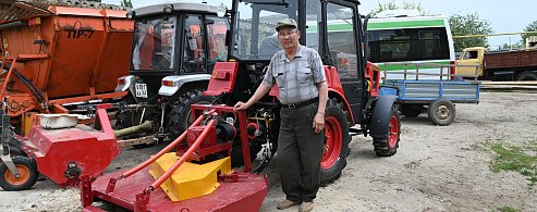 Александровогайская служба благоустройства пополнилась новой техникой