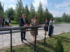 Школа №2 в Александров Гае увековечила память героически погибшего выпускника