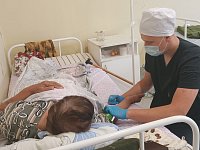 Артем Каргин служит здоровью александровогайцев с открытой душой