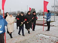 Александровогайцы почтили память Неизвестного солдата