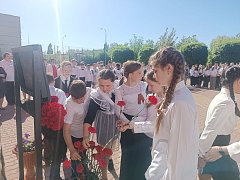 В Александров Гае открыта мемориальная доска в память об Эдуарде Сплентере