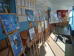 В Александрово-Гайской школе искусств открылась художественная выставка 