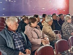 «Обращения жителей в приоритете»: визит вице-губернатора в Александрово-Гайский район 