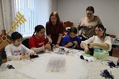 День дружбы провели в Александрово-Гайском КЦСОН