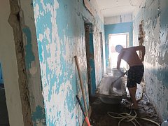 Ремонт молодежного центра в Александров Гае продолжается