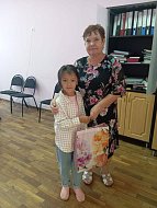 В Александров Гае проходит благотворительная акция «Собери ребенка в школу»