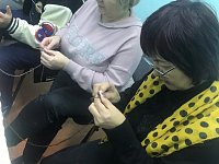 Жительницы Александрово-Гайского района дарят тепло своих рук участникам специальной военной операции
