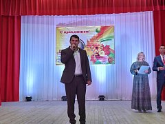 В Александрово-Гайском районе поздравили наставников