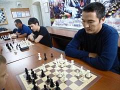 Юные шахматисты Александров Гая опередили сильнейших