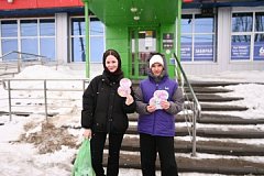 Весеннее настроение подарили активисты Александрово-Гайского Молодёжного центра 