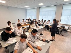 Александровогайцы писали "Диктант Победы" 