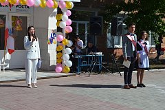 В Александрово-Гайском районе  21 мая состоялись линейки, посвященные празднику «Последний звонок»