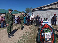 Алгайцы простились с бойцом СВО Кенжибаевым Иртаргином