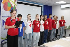 Алгайских активистов торжественно посветили в Движение Первых