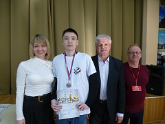 Шахматный триумф Александрово-Гайского района: юные таланты на пьедестале