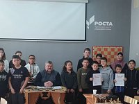 Школьники Александров Гая взяли верх над ветеранами шахматного спорта