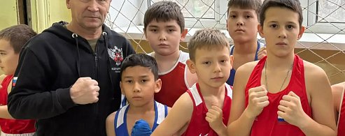 Боксёры из Александров Гая завоёвывают награды