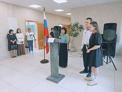 Школа №2 в Александров Гае увековечила память героически погибшего выпускника