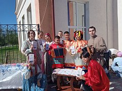 В Александров Гае открывают секреты игры на саратовской гармошке