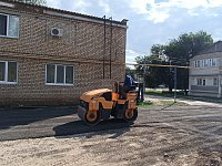 В Александров Гае двор благоустроен усилиями активистов и жителей