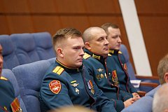 Первые участники программы «Наши Герои» встретились с Романом Бусаргиным