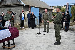 «Быть воином - значит жить вечно!»: Александровогайцы простились с ефрейтором Денисом Непряхиным