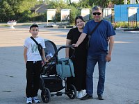 Сколько семей, детей и свадеб: составляем образ алгайской современной семьи